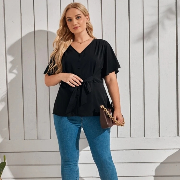 ⚡2/$20⚡1XL Plus Solid Tie Front Button Front Blouse - SHEIN - Picture 3 of 6